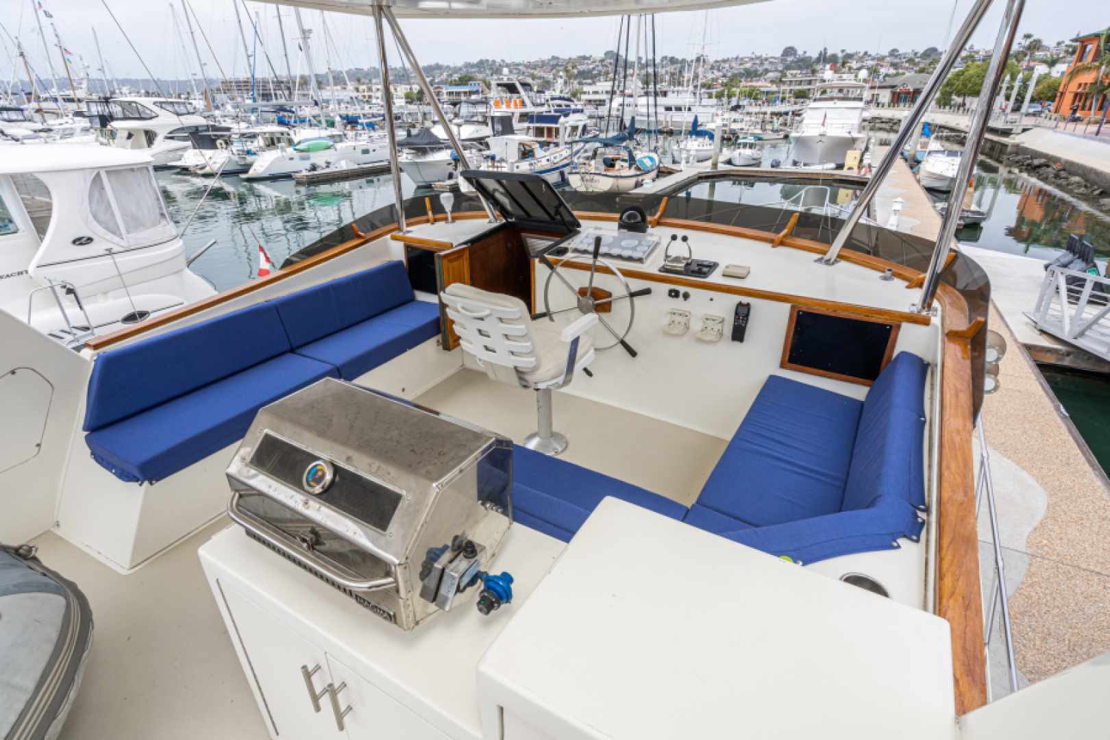 Slide: The Image of Delta Sedan Motoryacht 1982 - 4170805