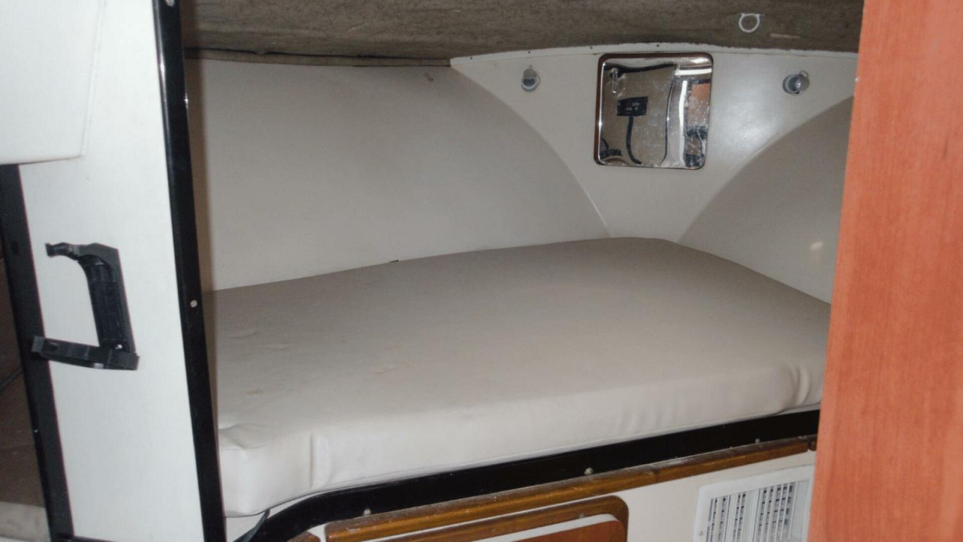 Slide: The Image of Cabin/V-Berth - 4933596