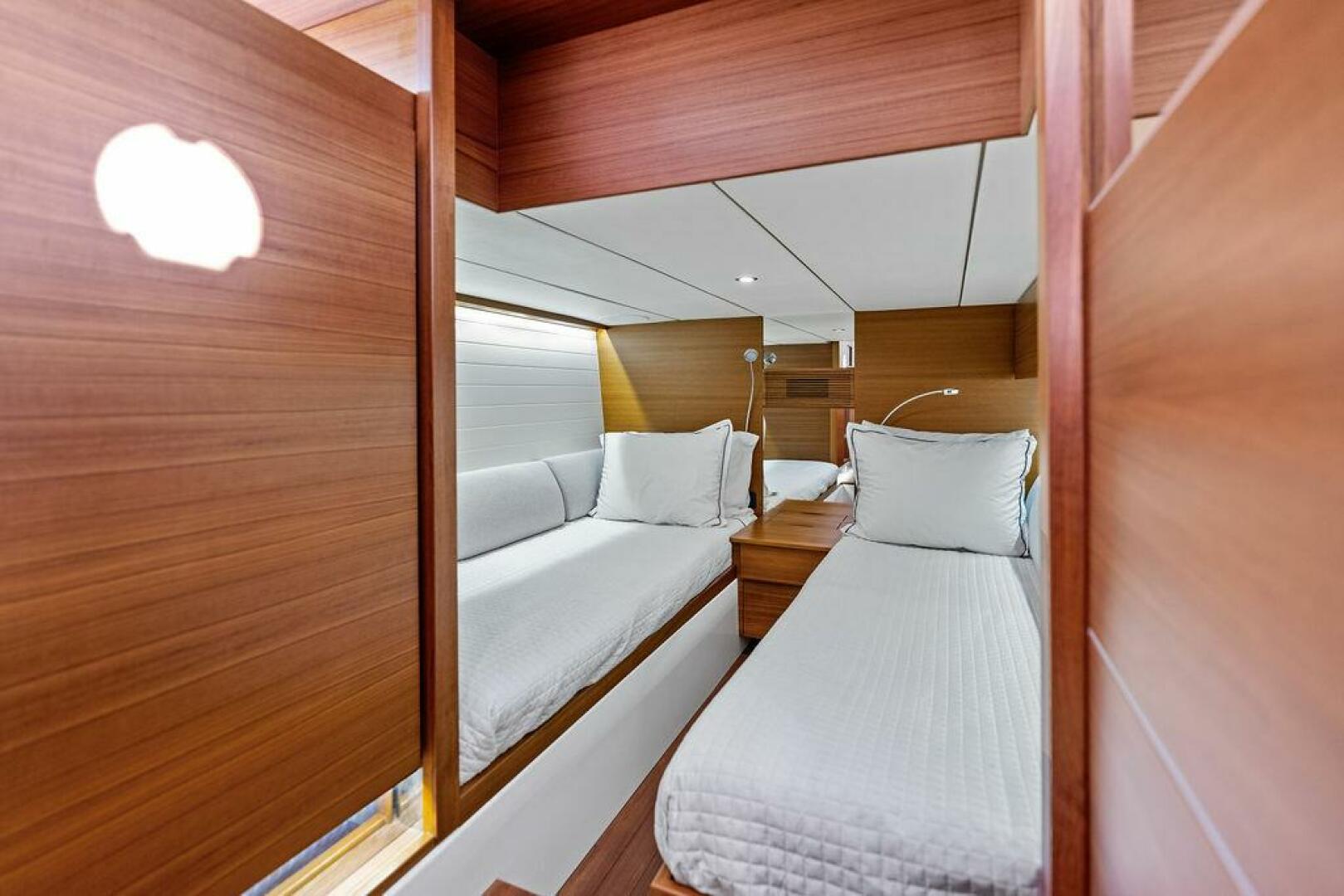 Slide: The Image of Delta Powerboats 60 2018 - 5228459
