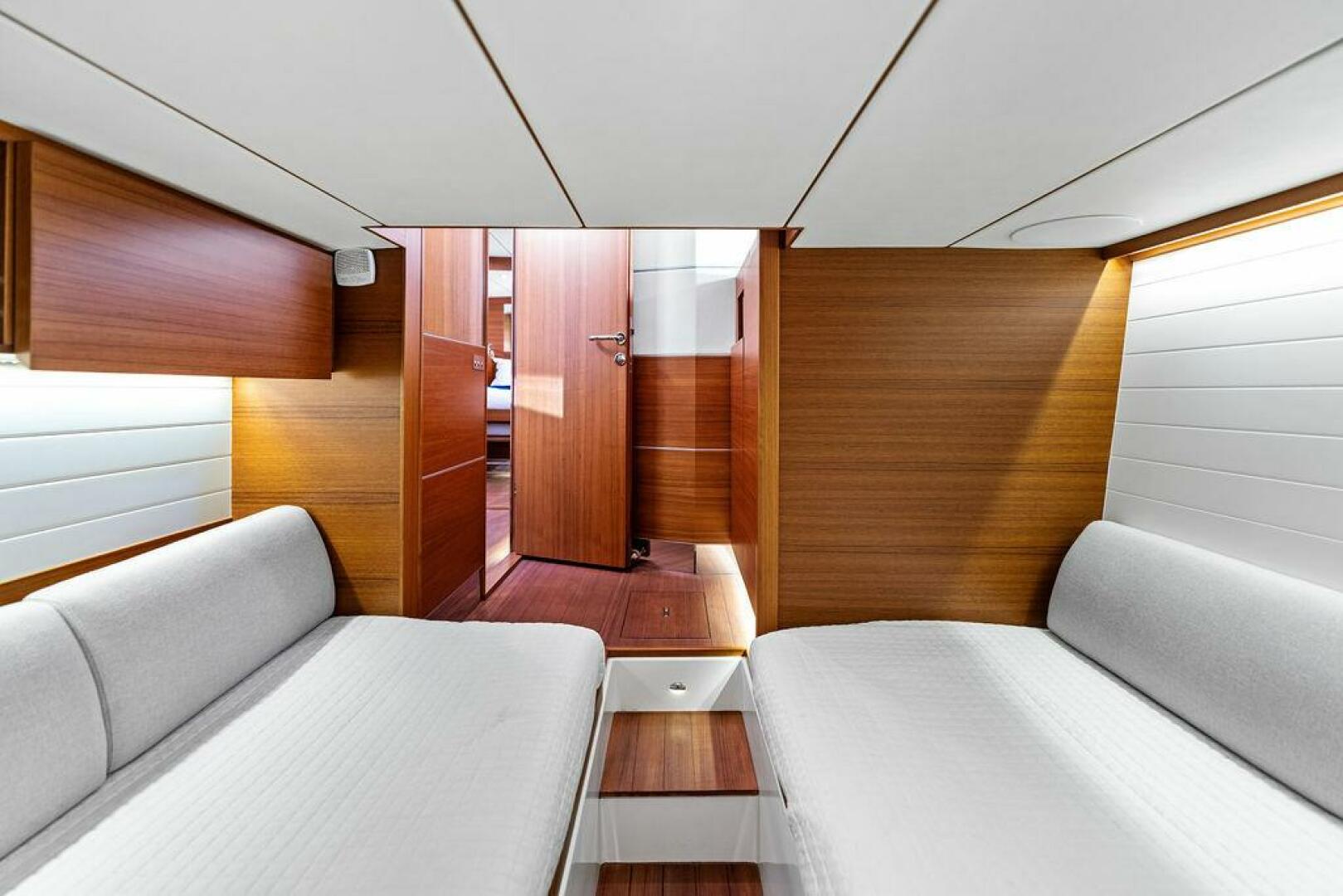 Slide: The Image of Delta Powerboats 60 2018 - 5228460