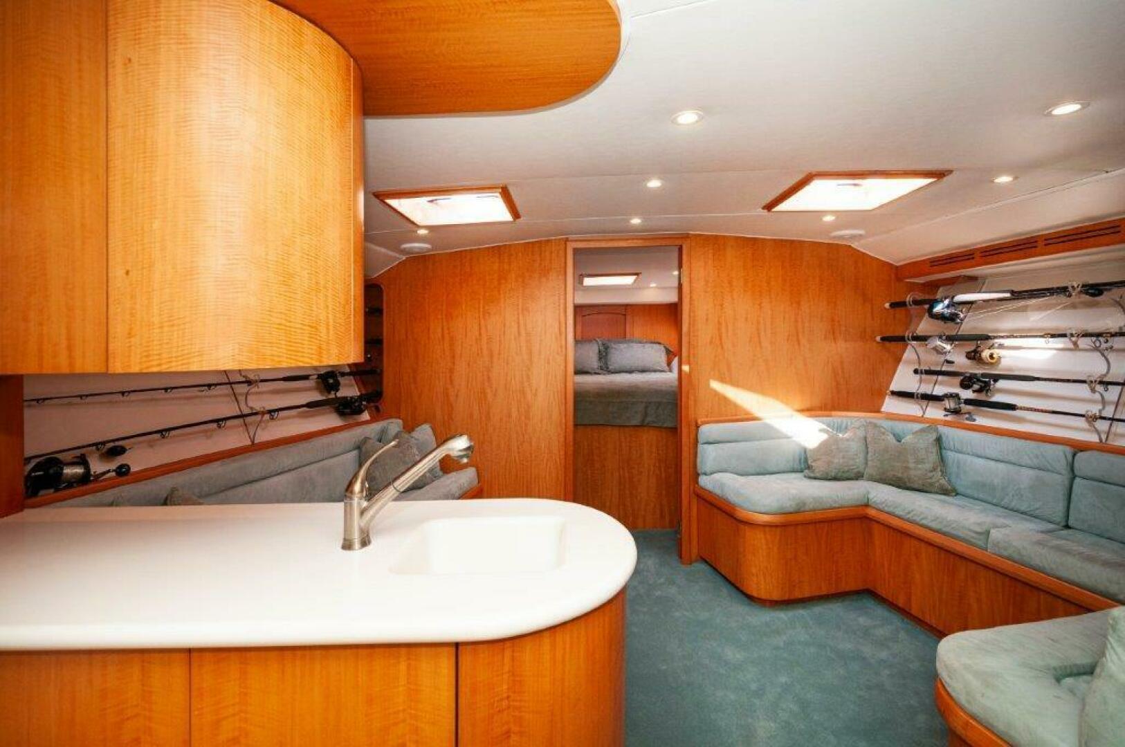 Slide: The Image of 2006 Dixon Custom 52 Express- BIG HORSE- Salon - 4742184