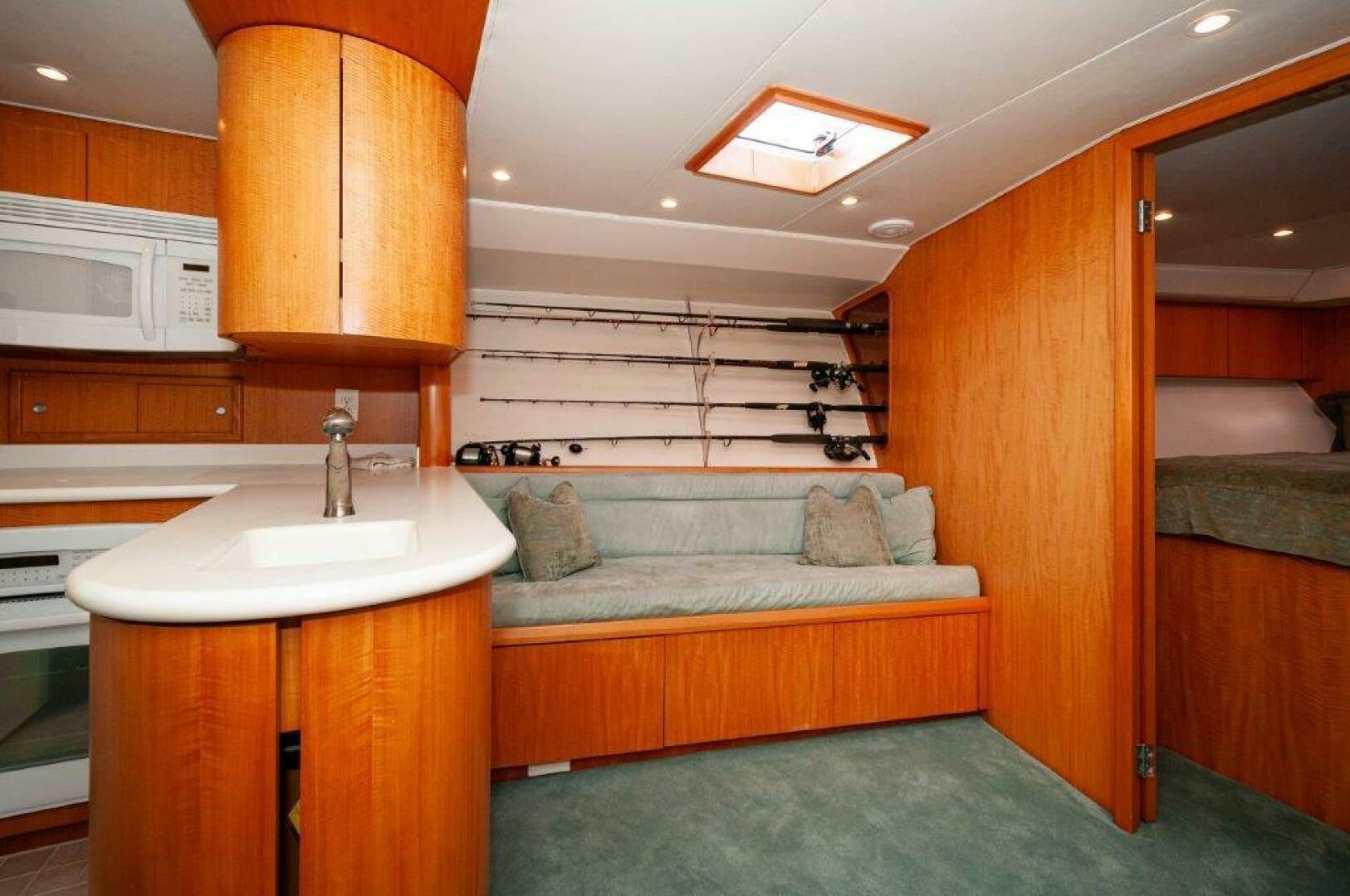 Slide: The Image of 2006 Dixon Custom 52 Express- BIG HORSE- Salon - 4742178