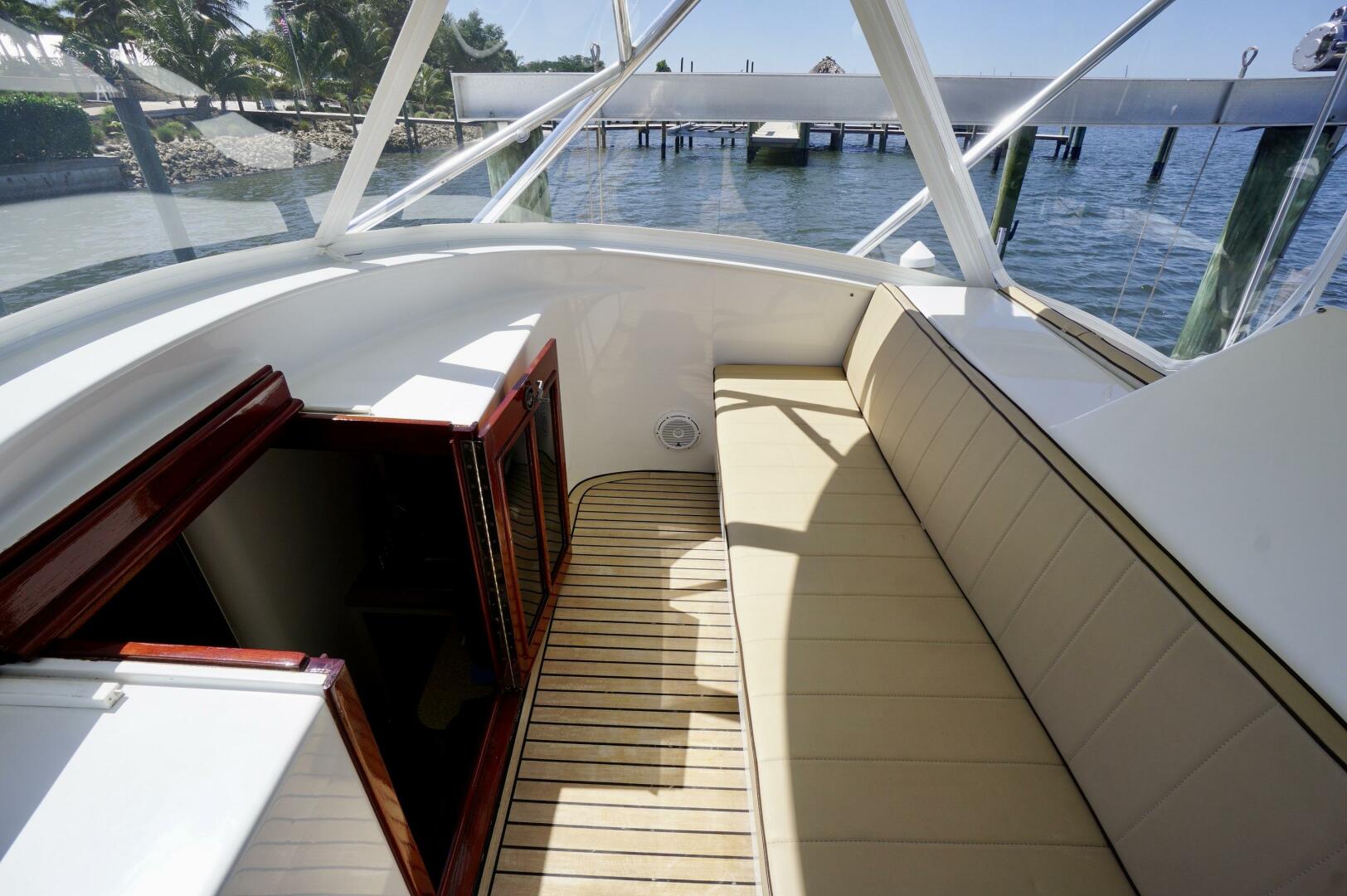 Slide: The Image of Dixon 34 Osprey - Seating 2008 Dixon 34 Osprey - 5257444