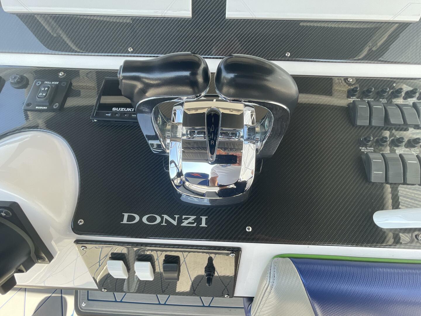 Slide: The Image of Donzi 35ZF 2001 - 5239379