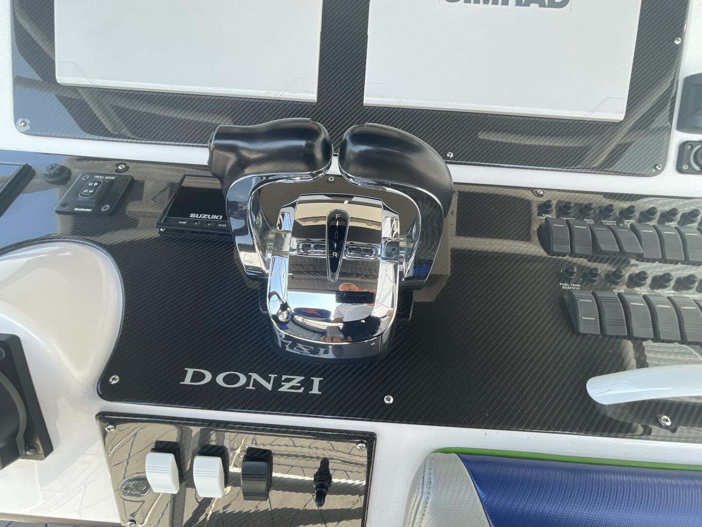 Slide: The Image of Donzi 35ZF 2001 - 5239381