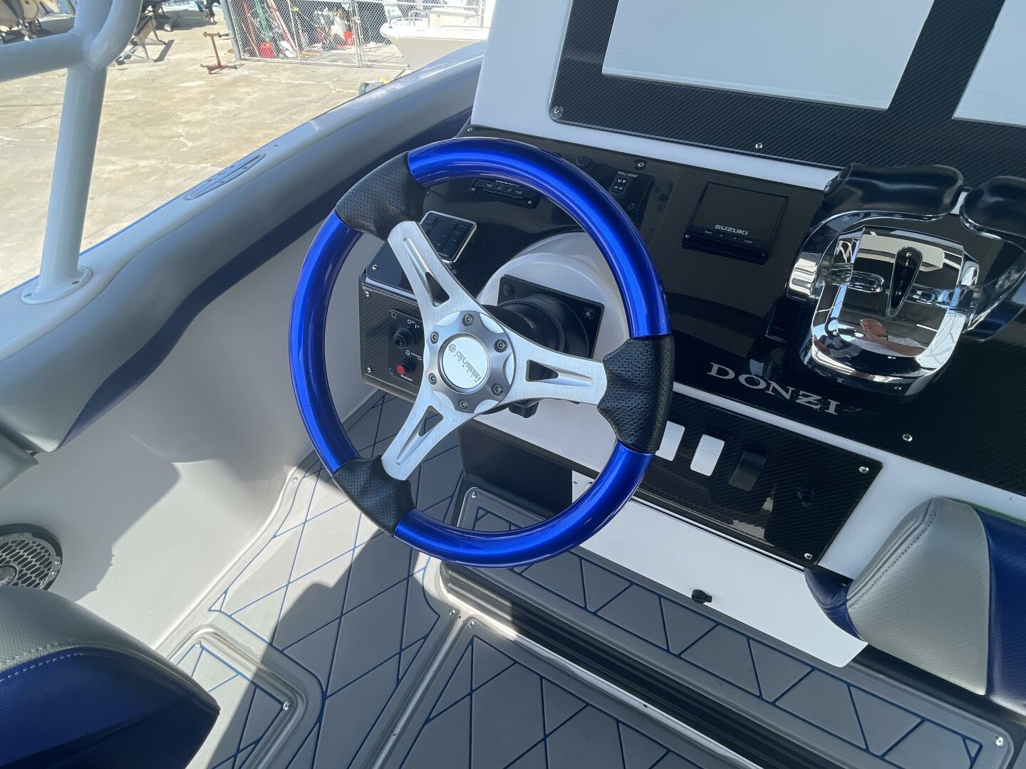 Slide: The Image of Donzi 35ZF 2001 - 5239383
