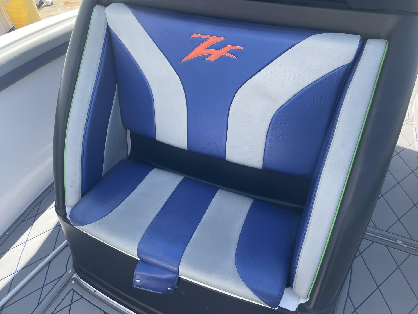 Slide: The Image of Donzi 35ZF 2001 - 5239401