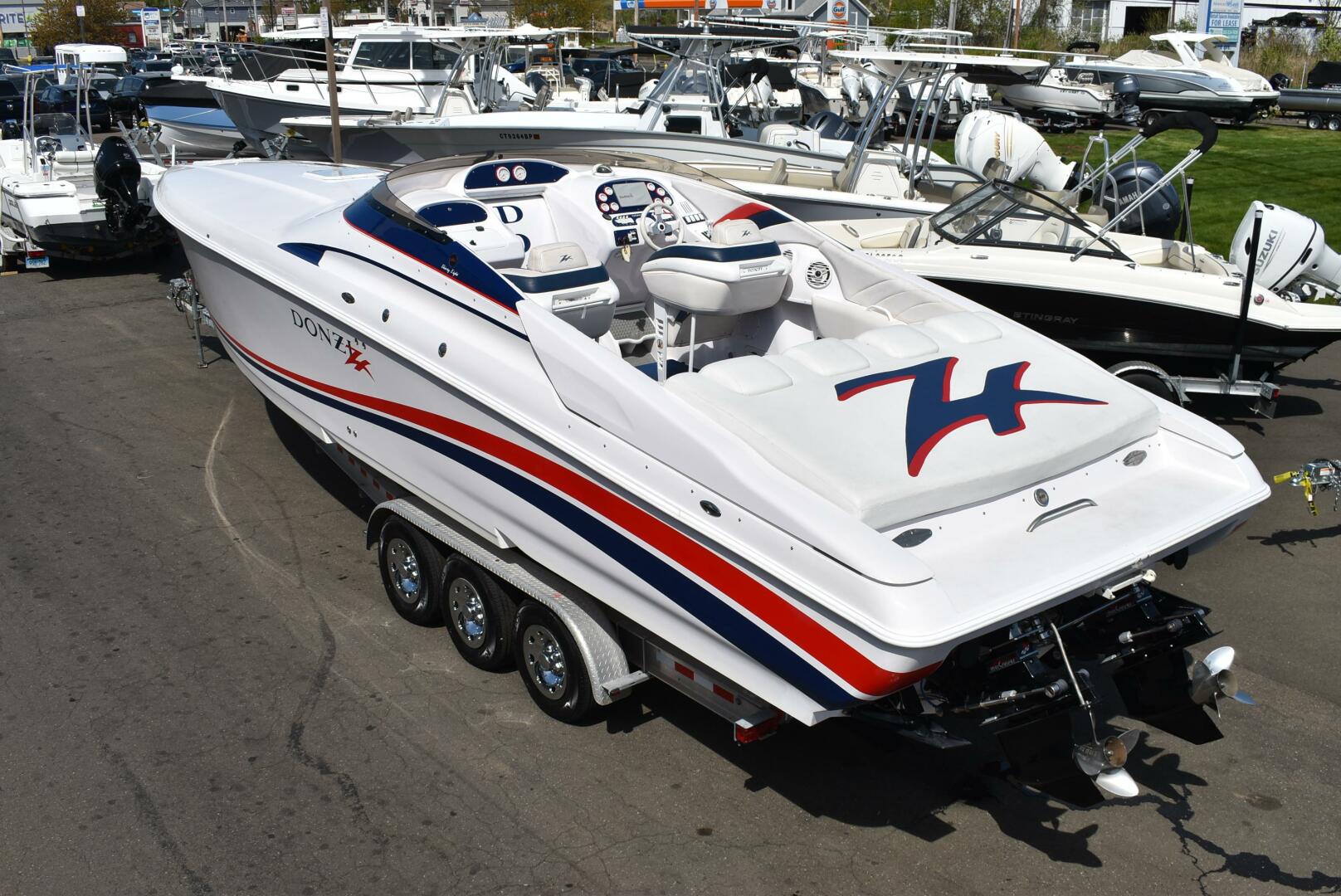 Slide: The Image of Donzi 38 2000 - 5312935