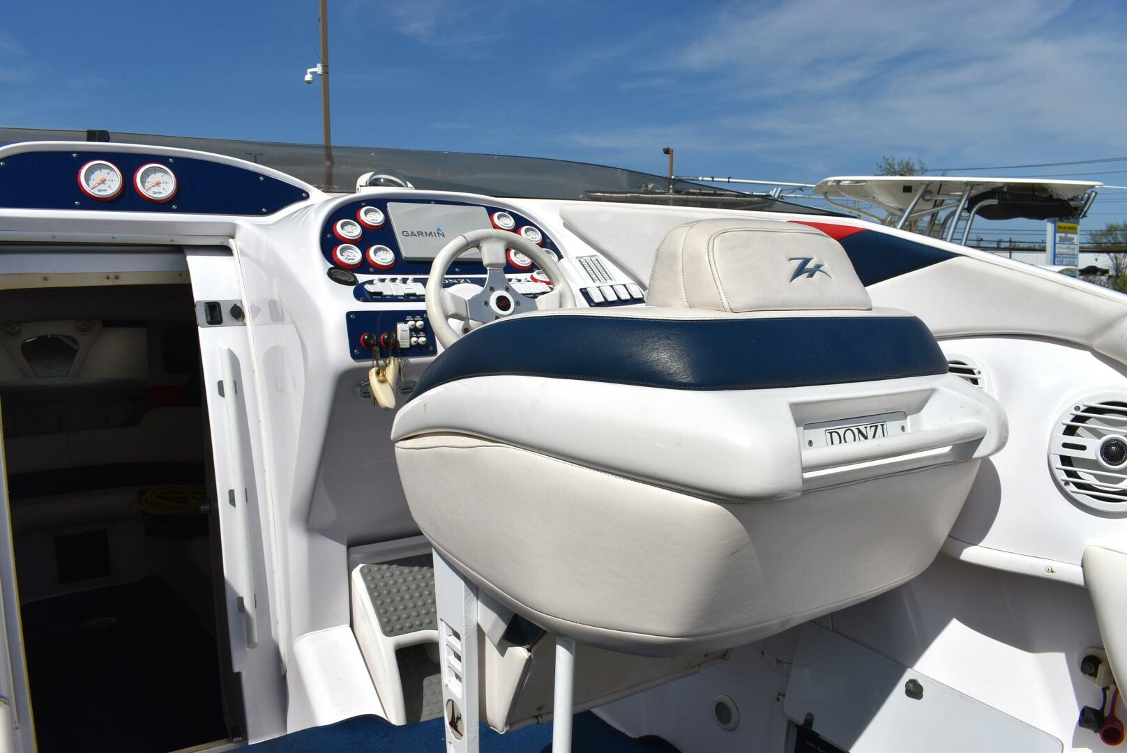 Slide: The Image of Donzi 38 2000 - 5312962