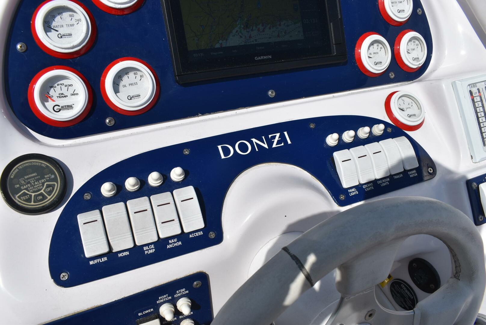 Slide: The Image of Donzi 38 2000 - 5312969