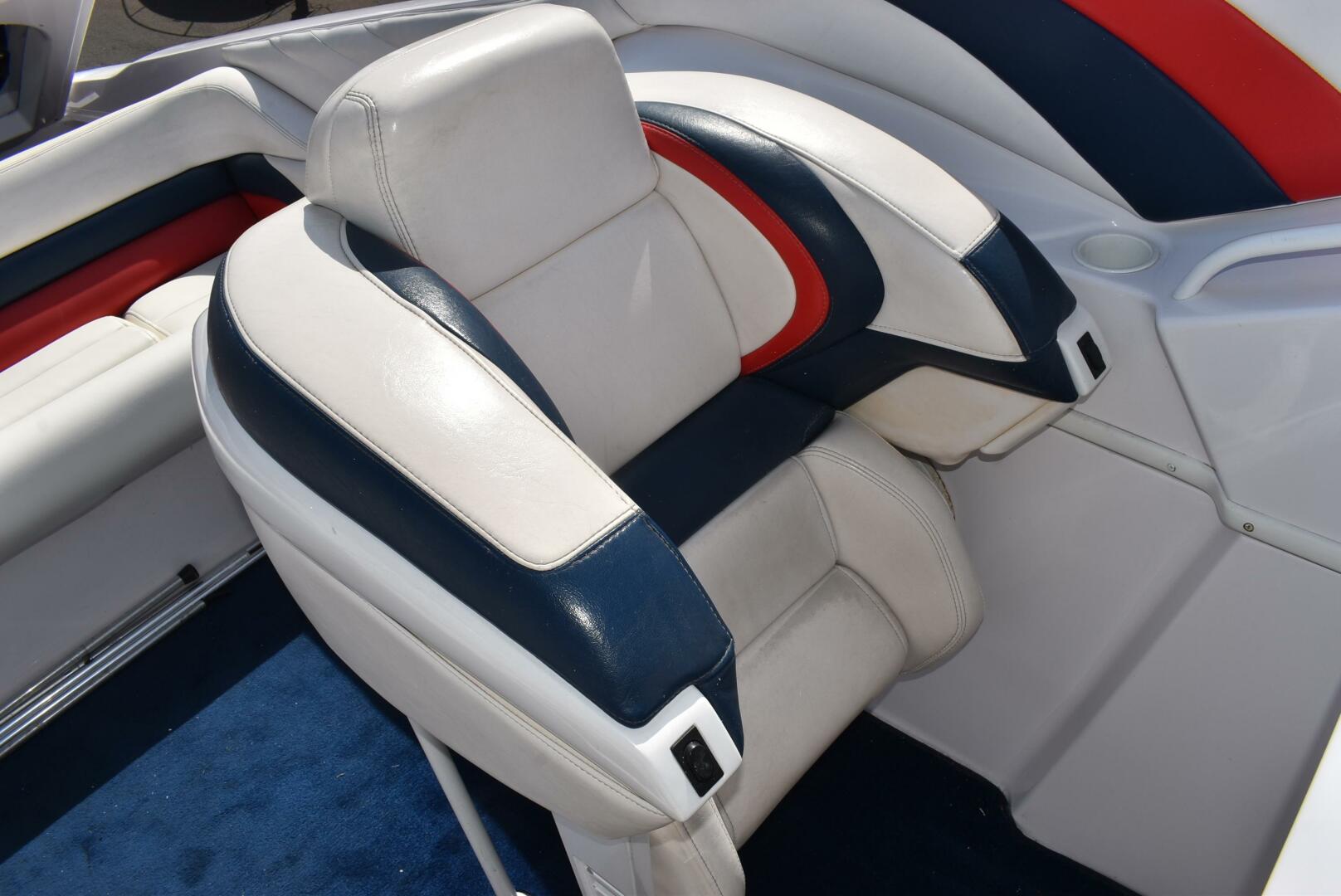 Slide: The Image of Donzi 38 2000 - 5312982