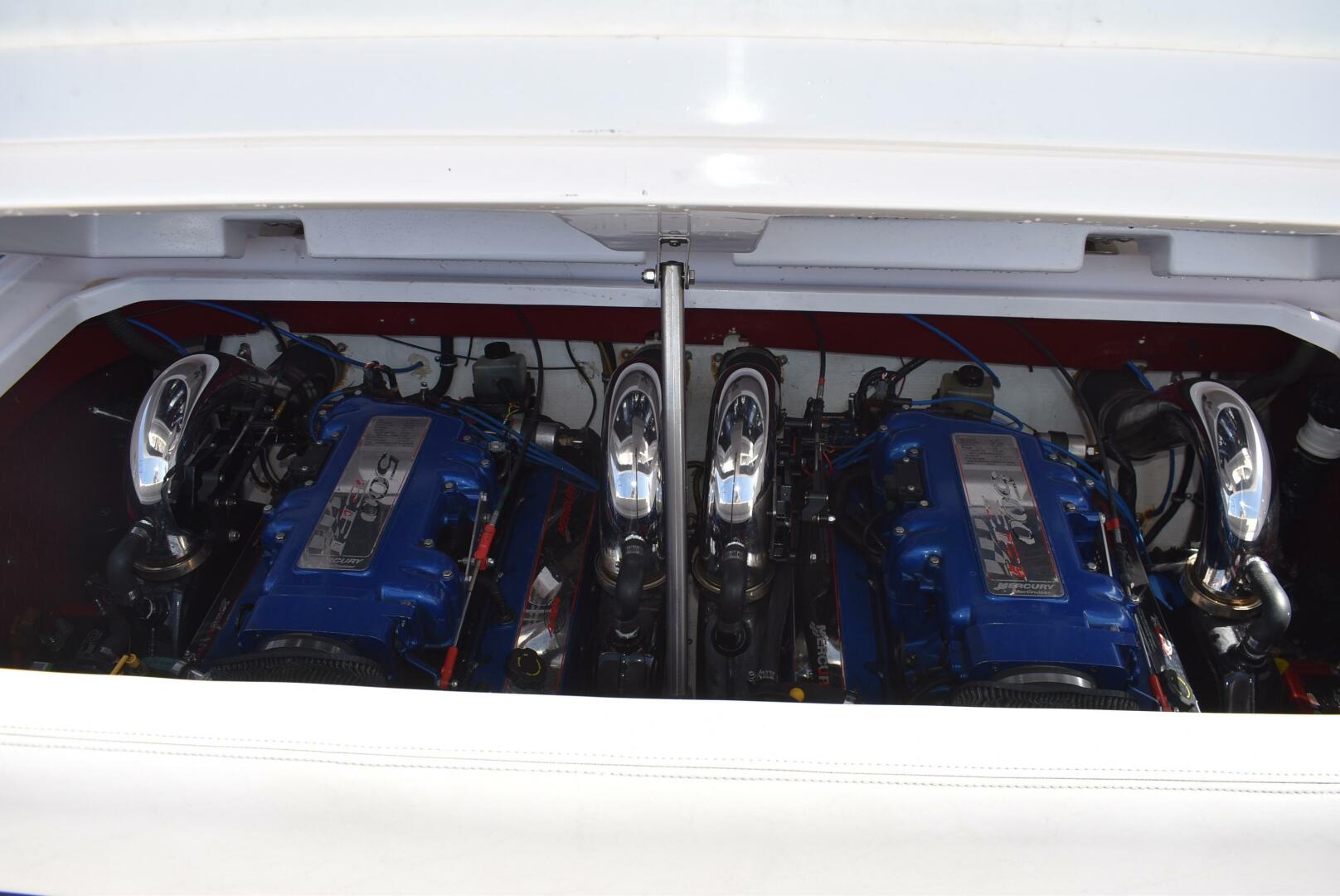 Slide: The Image of Donzi 38 2000 - 5312988