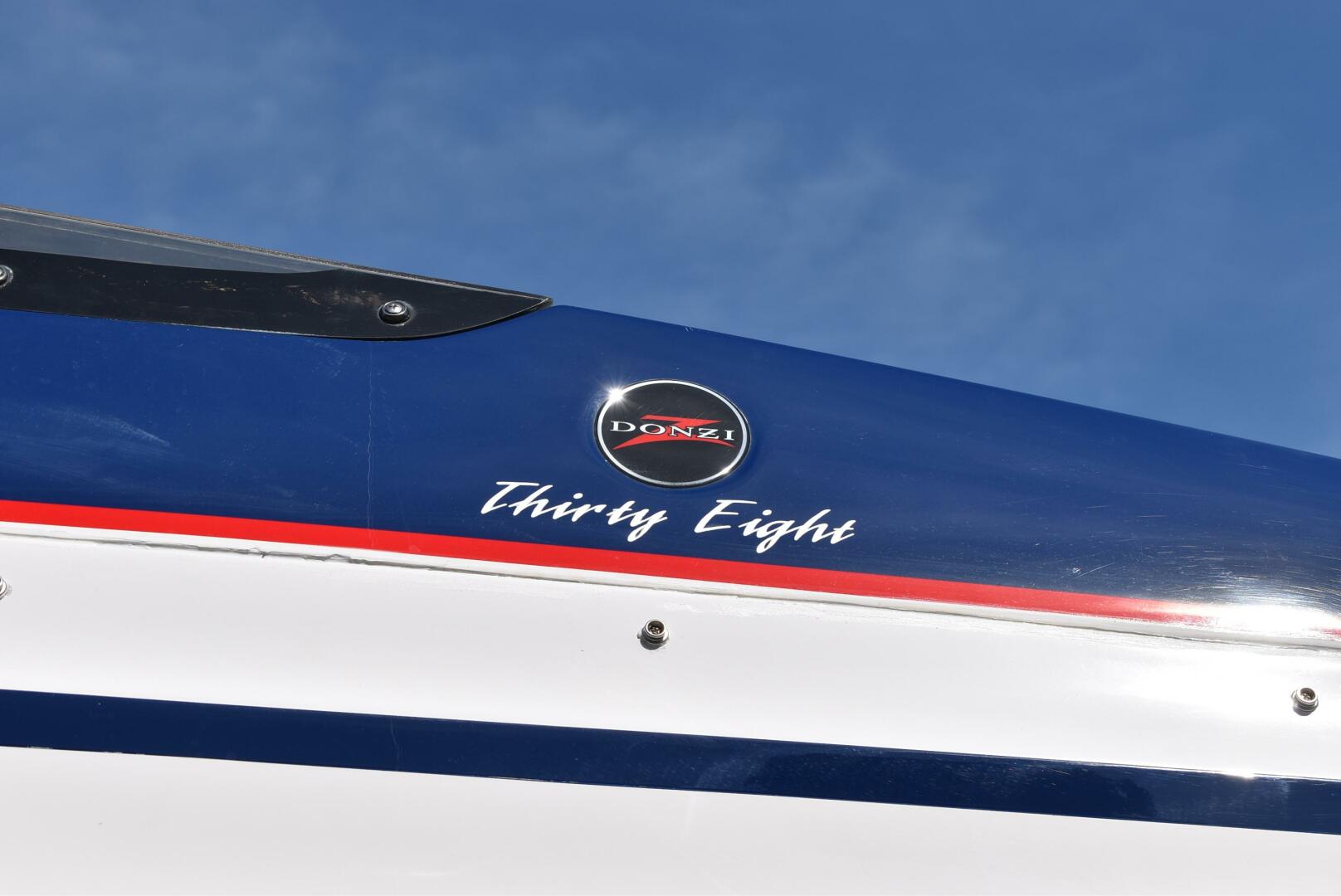 Slide: The Image of Donzi 38 2000 - 5313104