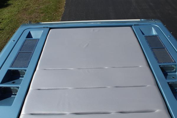 Slide: The Image of 2006 Donzi 43 ZR boat sunpad and engine vents. - 22