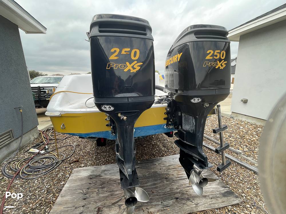Slide: The Image of Twin Mercury 250 HP Pro XS Engines - 15113227
