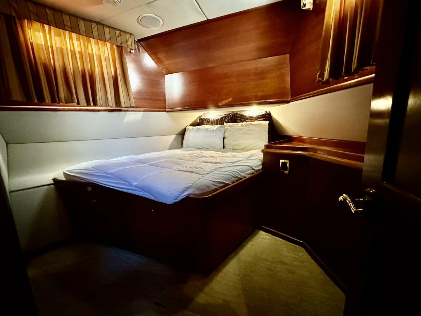 Slide: The Image of Dovercraft Custom RPH Motor Yacht 2001 - 4832053