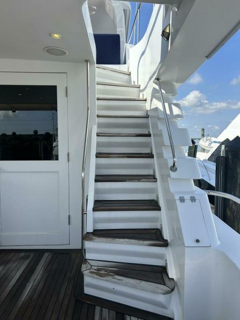 Slide: The Image of Dovercraft Custom RPH Motor Yacht 2001 - 5018672