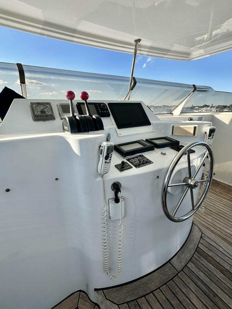 Slide: The Image of Dovercraft Custom RPH Motor Yacht 2001 - 4832042