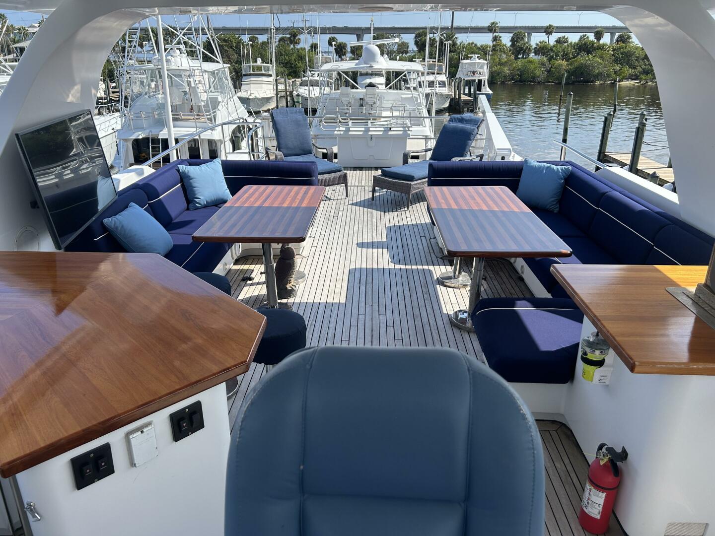 Slide: The Image of Dovercraft Custom RPH Motor Yacht 2001 - 5018682