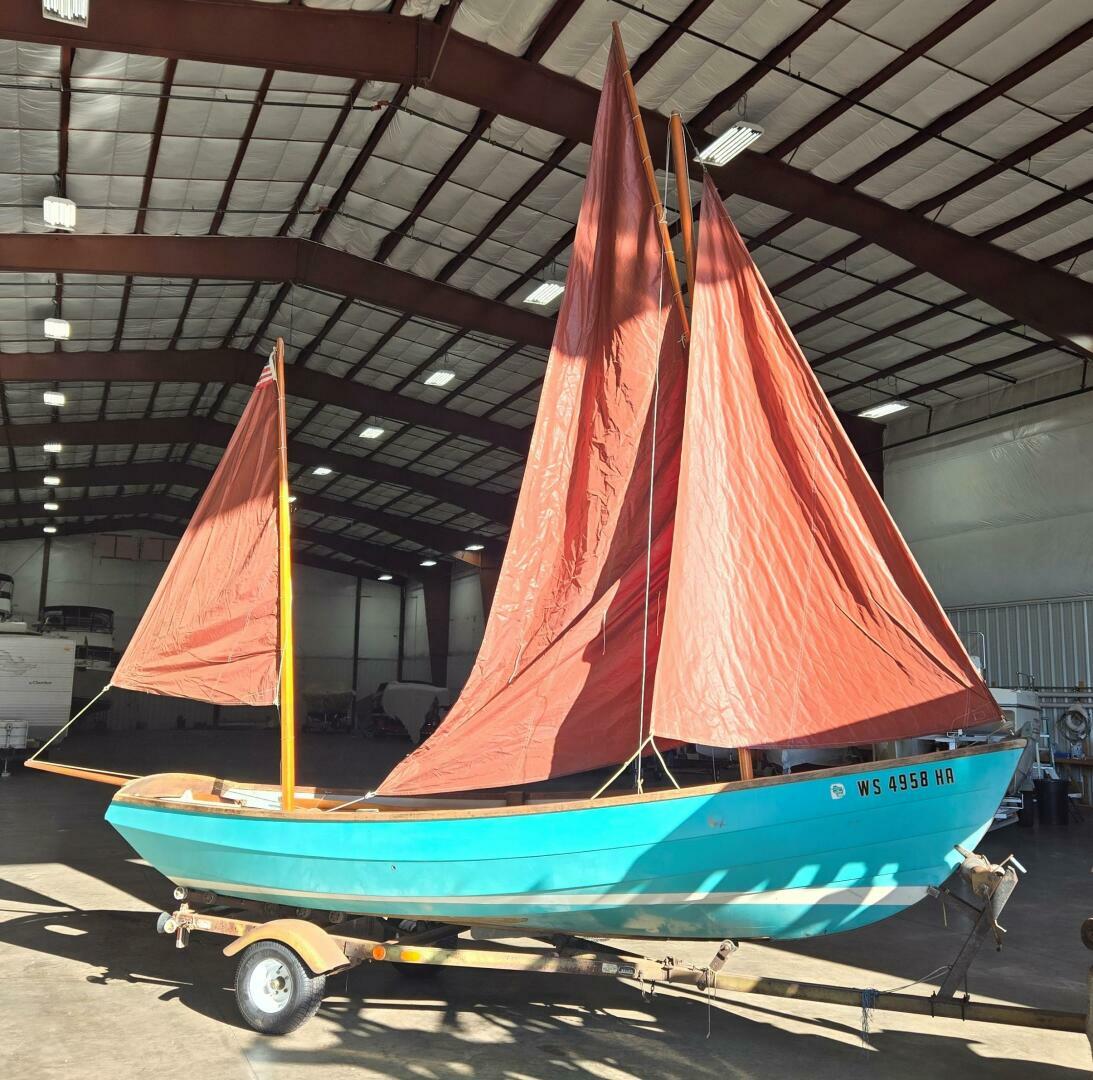 Slide: The Image of Drascombe Lugger 1970 - 4975873