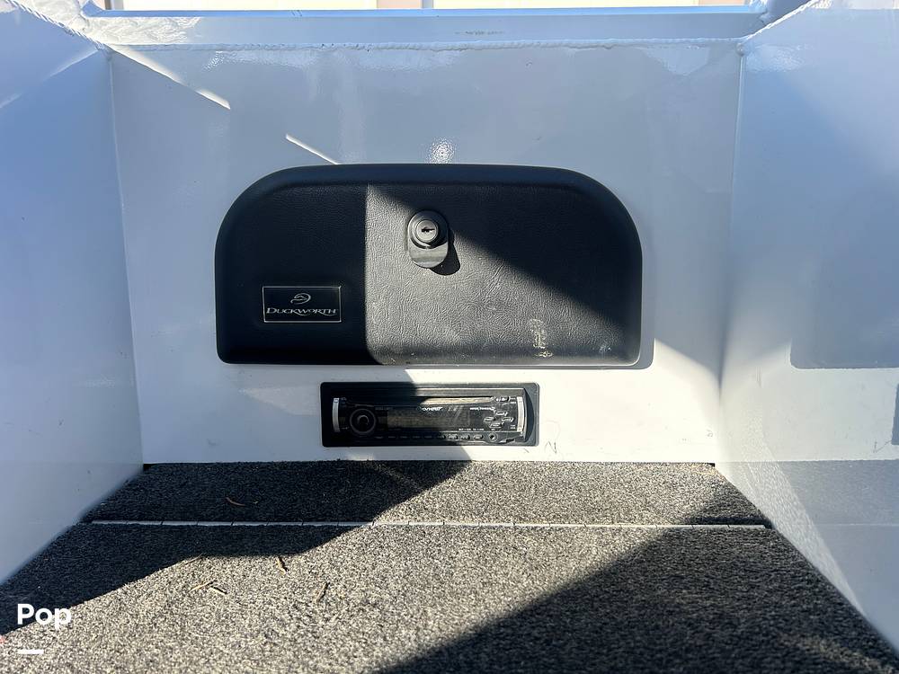 Slide: The Image of Duckworth 24 Magnum 2006 - 14802701