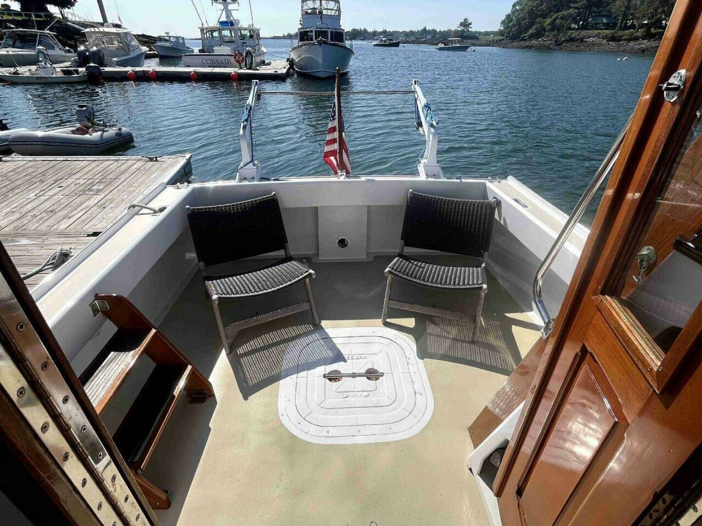 Slide: The Image of Duffy 35 Flybridge Cruiser 1990 - 4621756