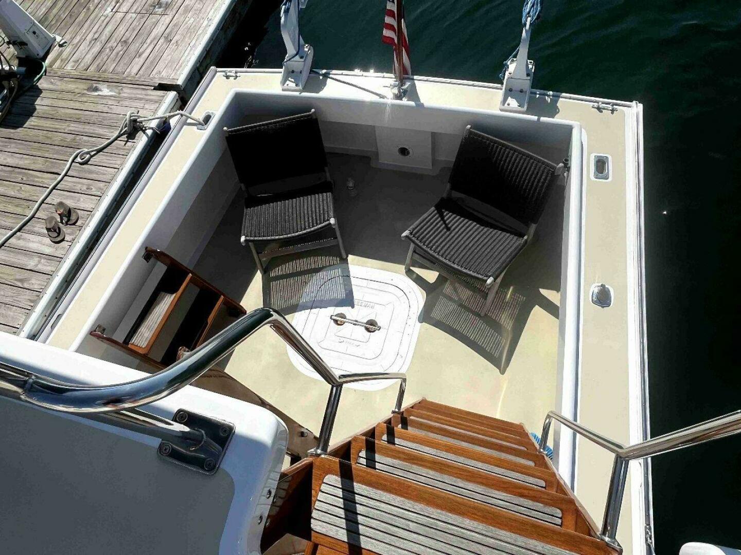 Slide: The Image of Duffy 35 Flybridge Cruiser 1990 - 4621762