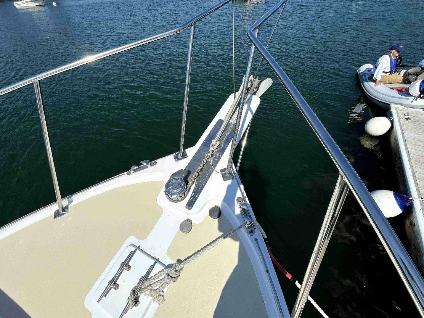 Slide: The Image of Duffy 35 Flybridge Cruiser 1990 - 4621766