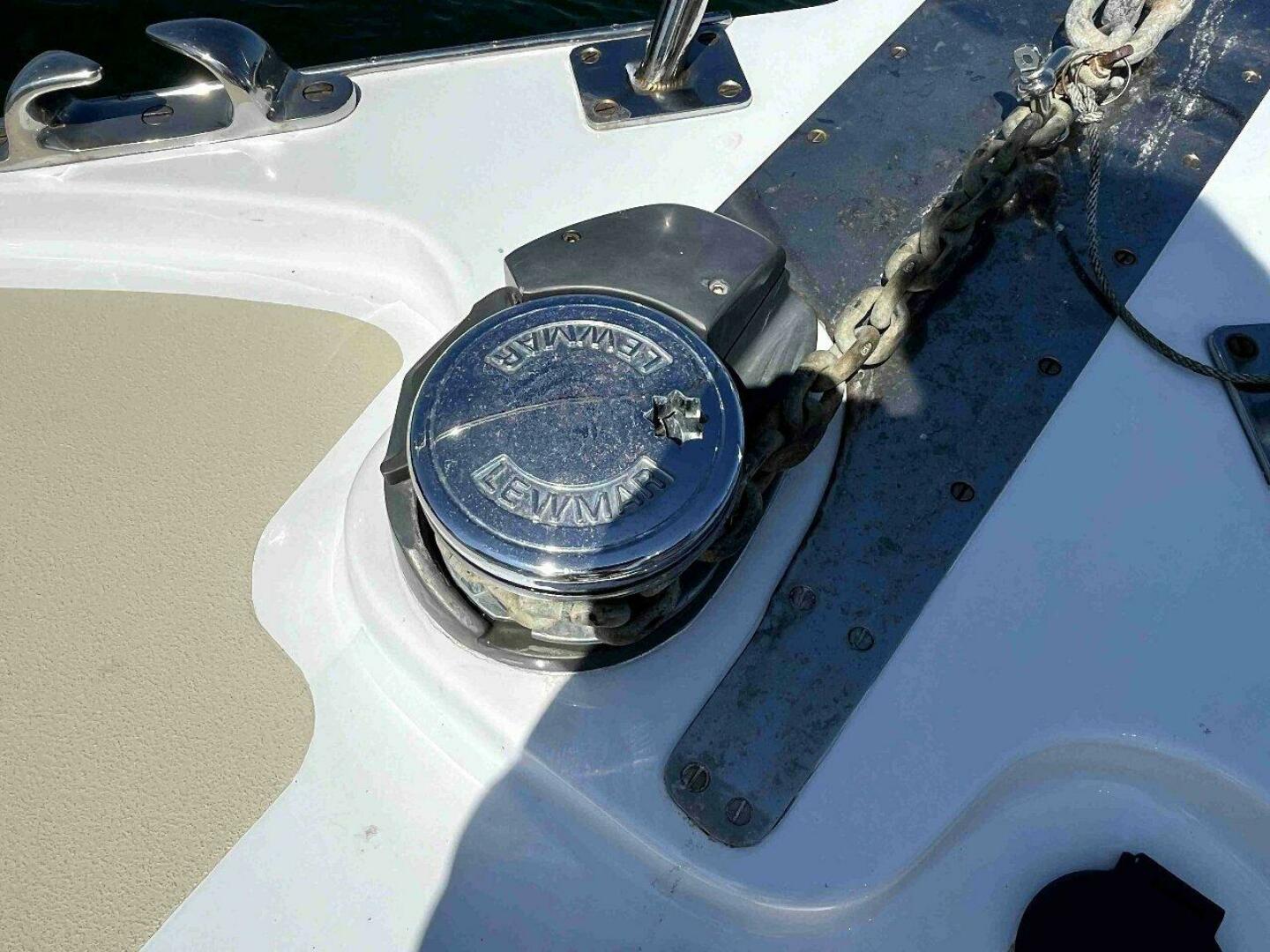 Slide: The Image of Duffy 35 Flybridge Cruiser 1990 - 4621767