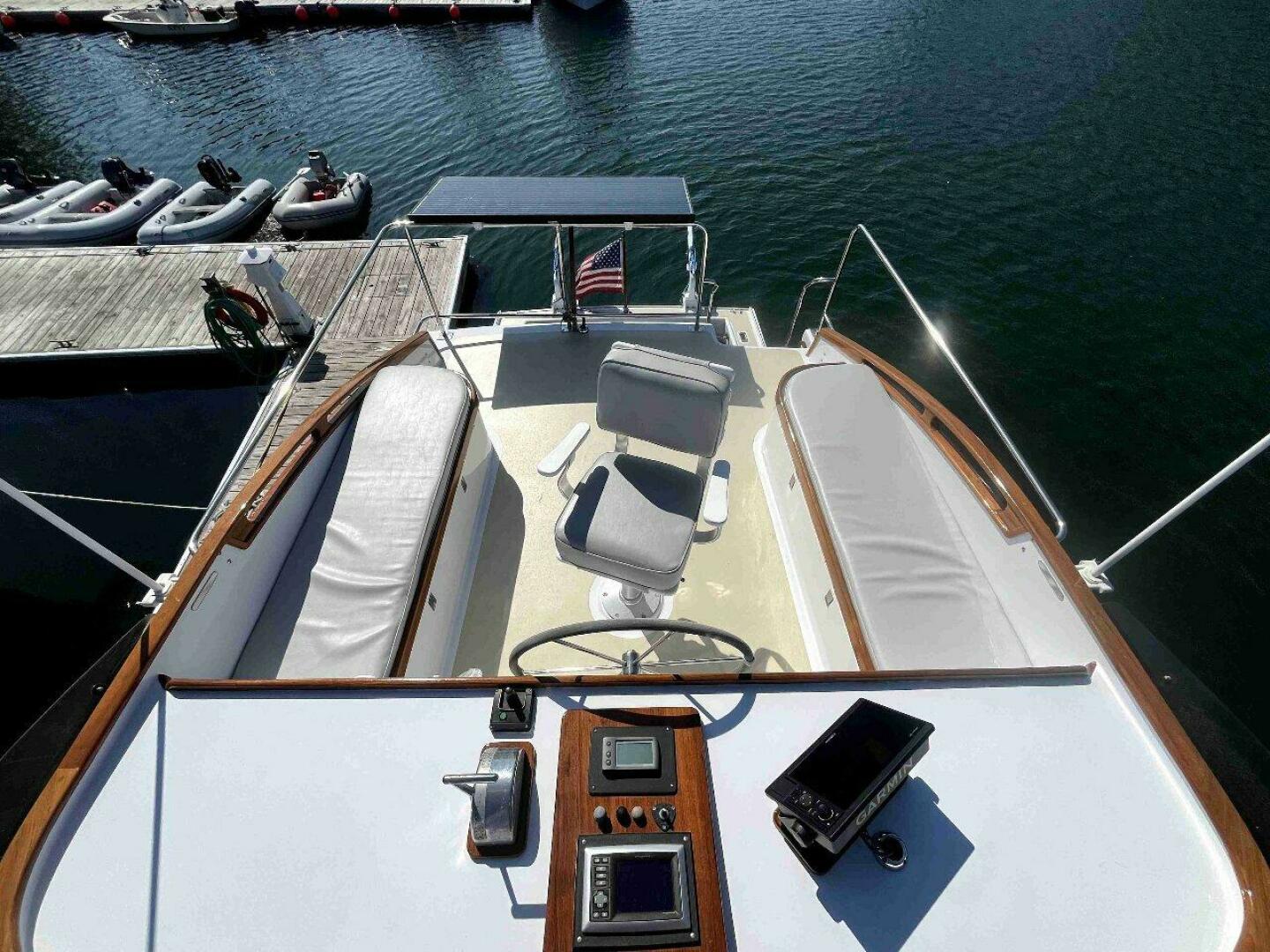 Slide: The Image of Duffy 35 Flybridge Cruiser 1990 - 4621777