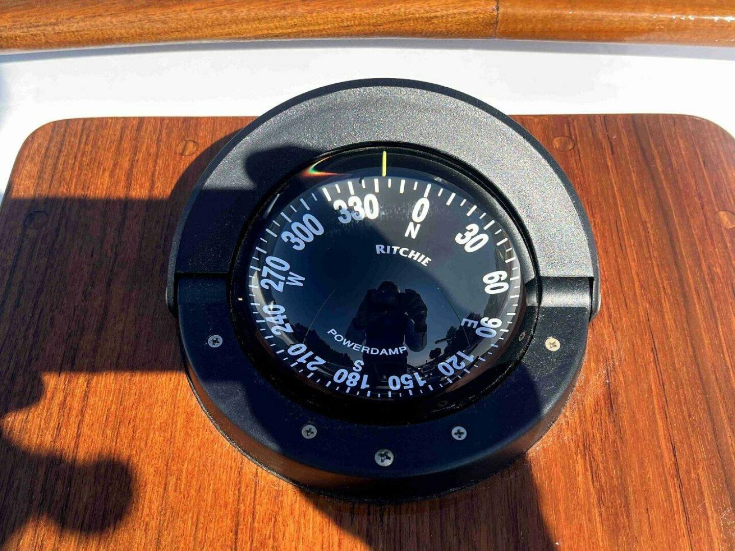Slide: The Image of Duffy 35 Flybridge Cruiser 1990 - 4621778