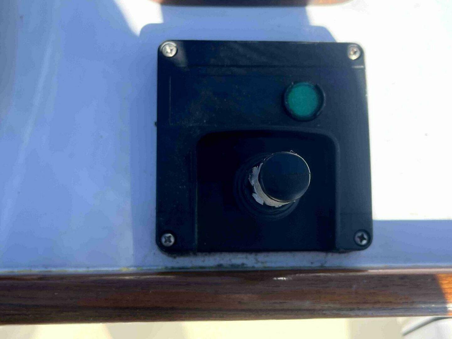 Slide: The Image of Duffy 35 Flybridge Cruiser 1990 - 4621785