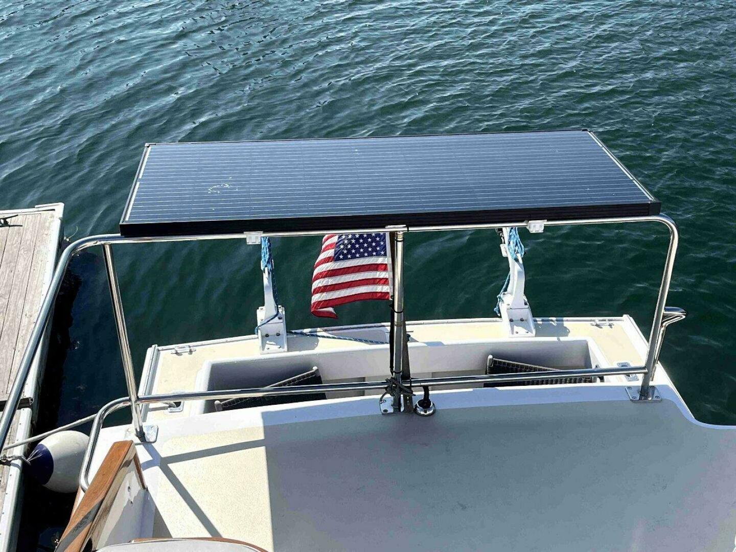 Slide: The Image of Duffy 35 Flybridge Cruiser 1990 - 4621787