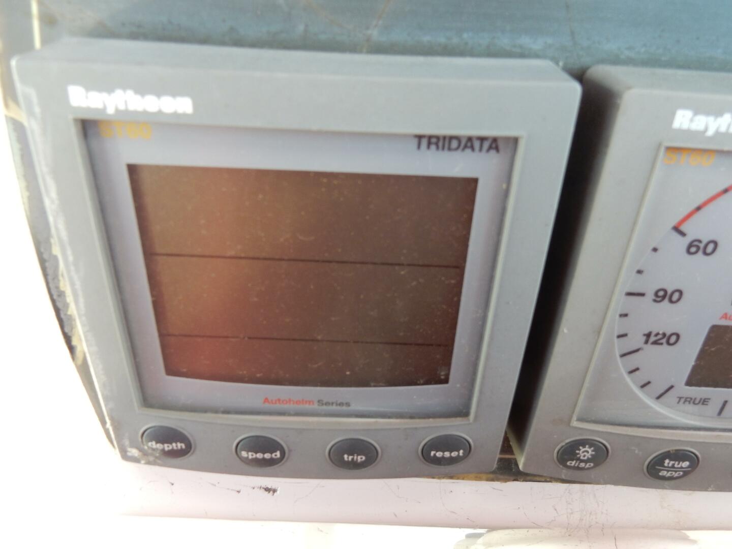 Slide: The Image of Dufour 33 2001 - 4447367