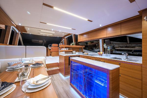 Slide: The Image of Dyna 63 Flybridge Hull #16 2022 - 9