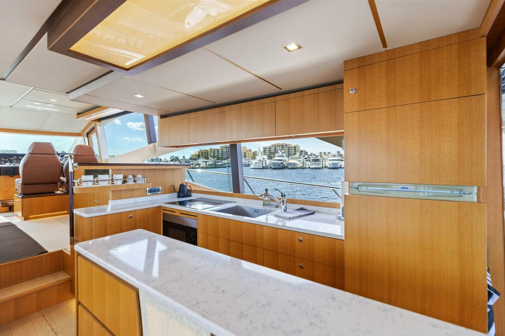 Slide: The Image of 2015 Dyna 60 Motor Yacht 'Wanderlust' - 4789818