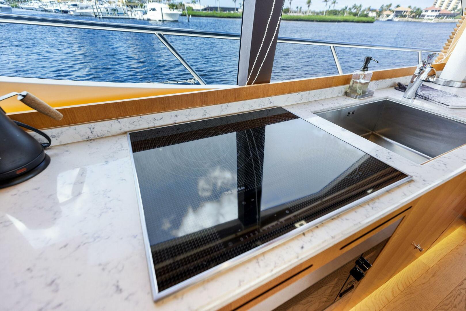 Slide: The Image of 2015 Dyna 60 Motor Yacht 'Wanderlust' - 4789819