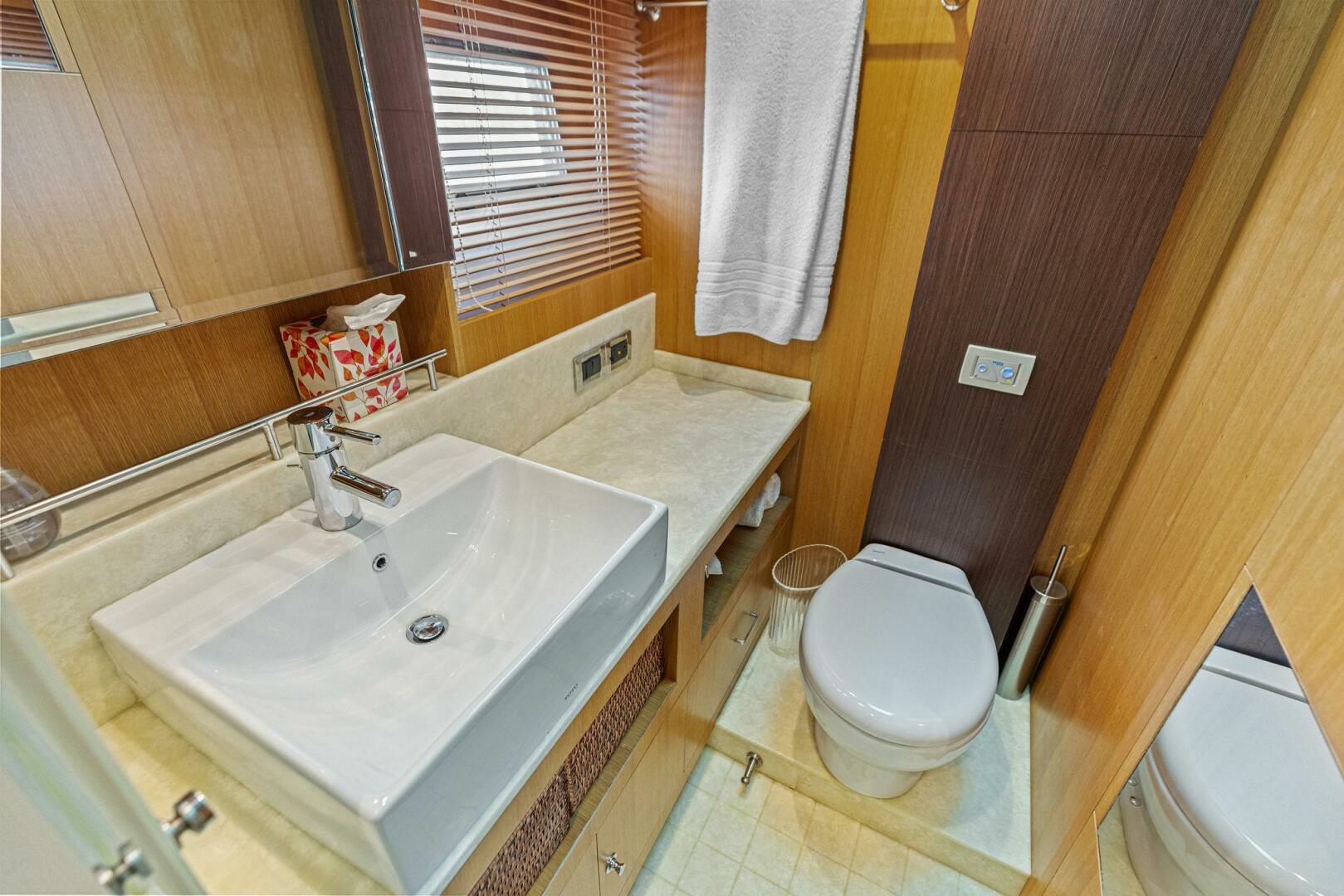 Slide: The Image of 2015 Dyna 60 Motor Yacht 'Wanderlust' - 4789840