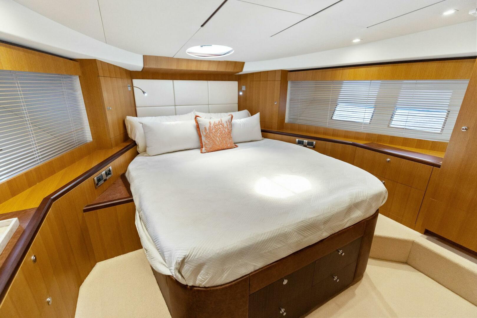 Slide: The Image of 2015 Dyna 60 Motor Yacht 'Wanderlust' - 4789842