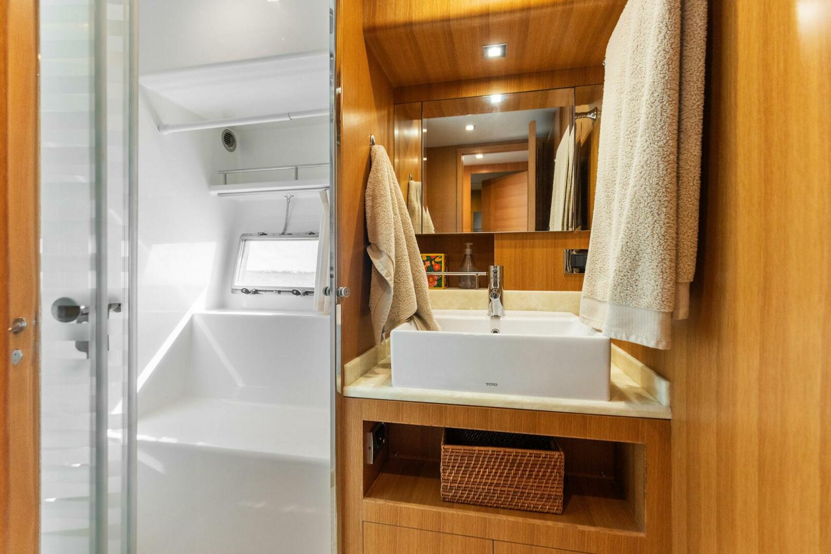 Slide: The Image of 2015 Dyna 60 Motor Yacht 'Wanderlust' - 4789848