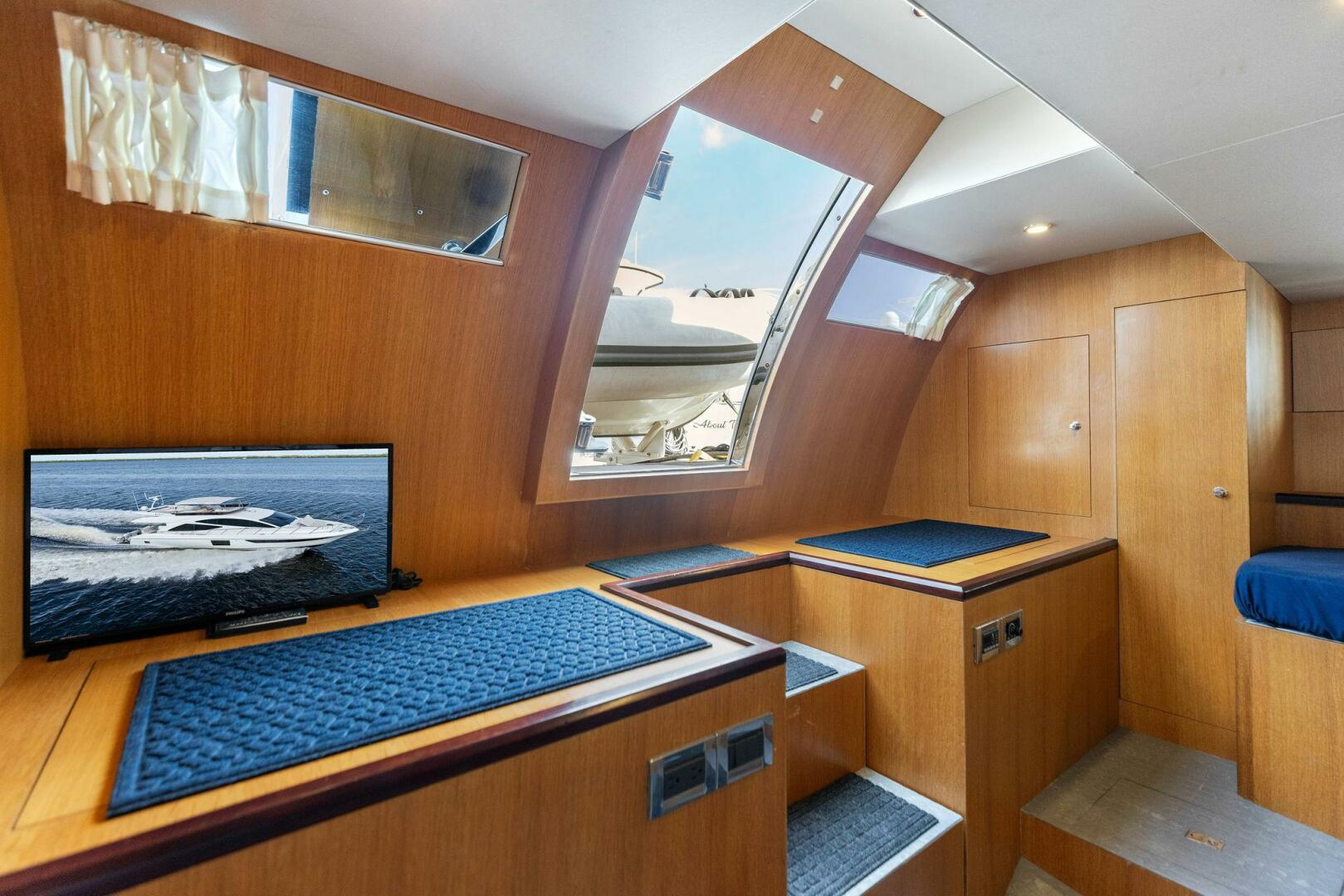Slide: The Image of 2015 Dyna 60 Motor Yacht 'Wanderlust' Crew Quarters - 4789865