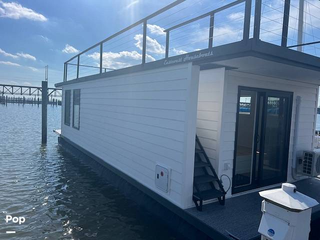Slide: The Image of East Coast Houseboats Freedom 40 2024 - 15192682