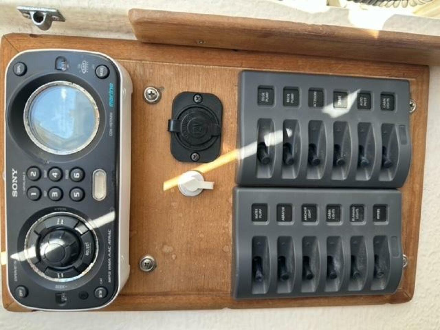 Slide: The Image of Eastern Islander 2007 - 5293714