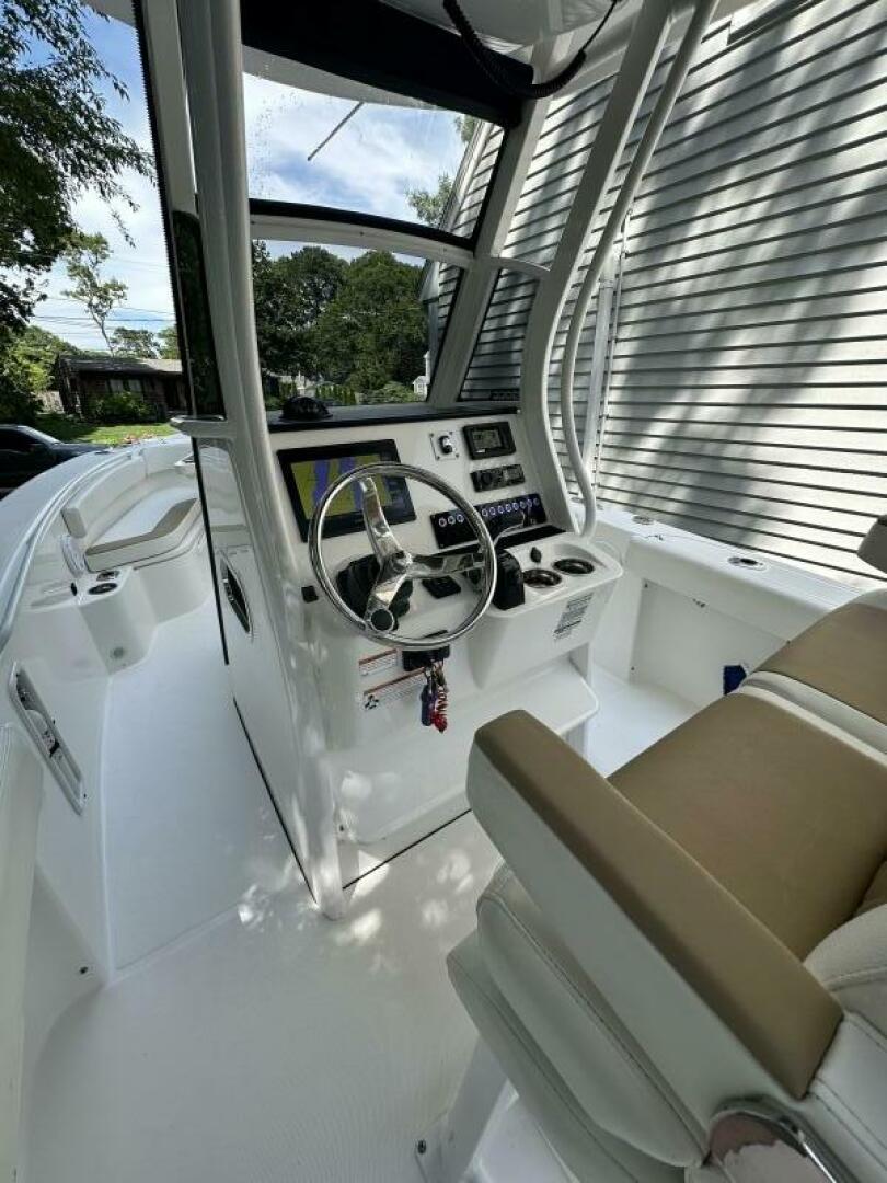 Slide: The Image of Edgewater 230CC 2019 - 5435841