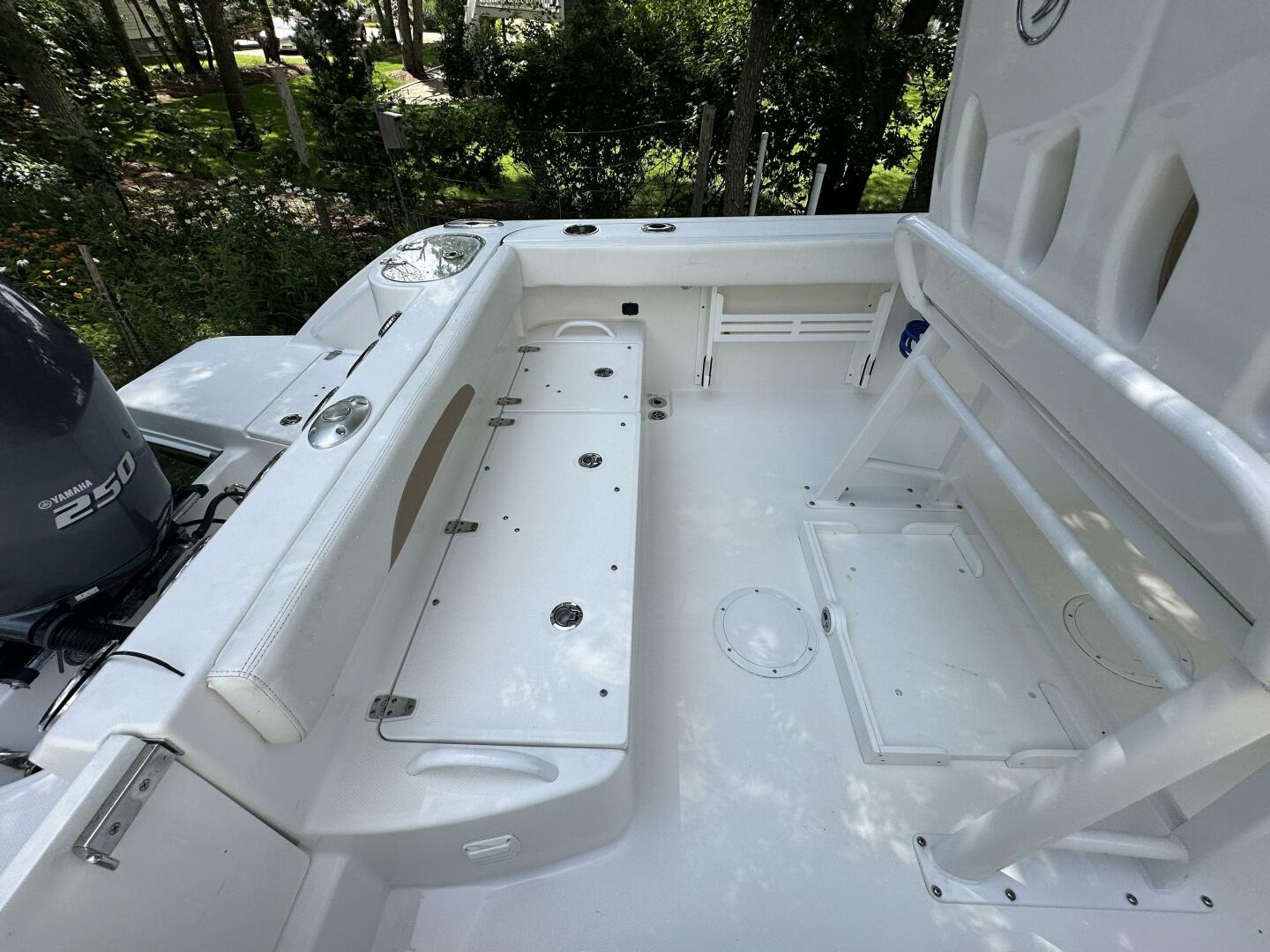 Slide: The Image of Edgewater 230CC 2019 - 5435845