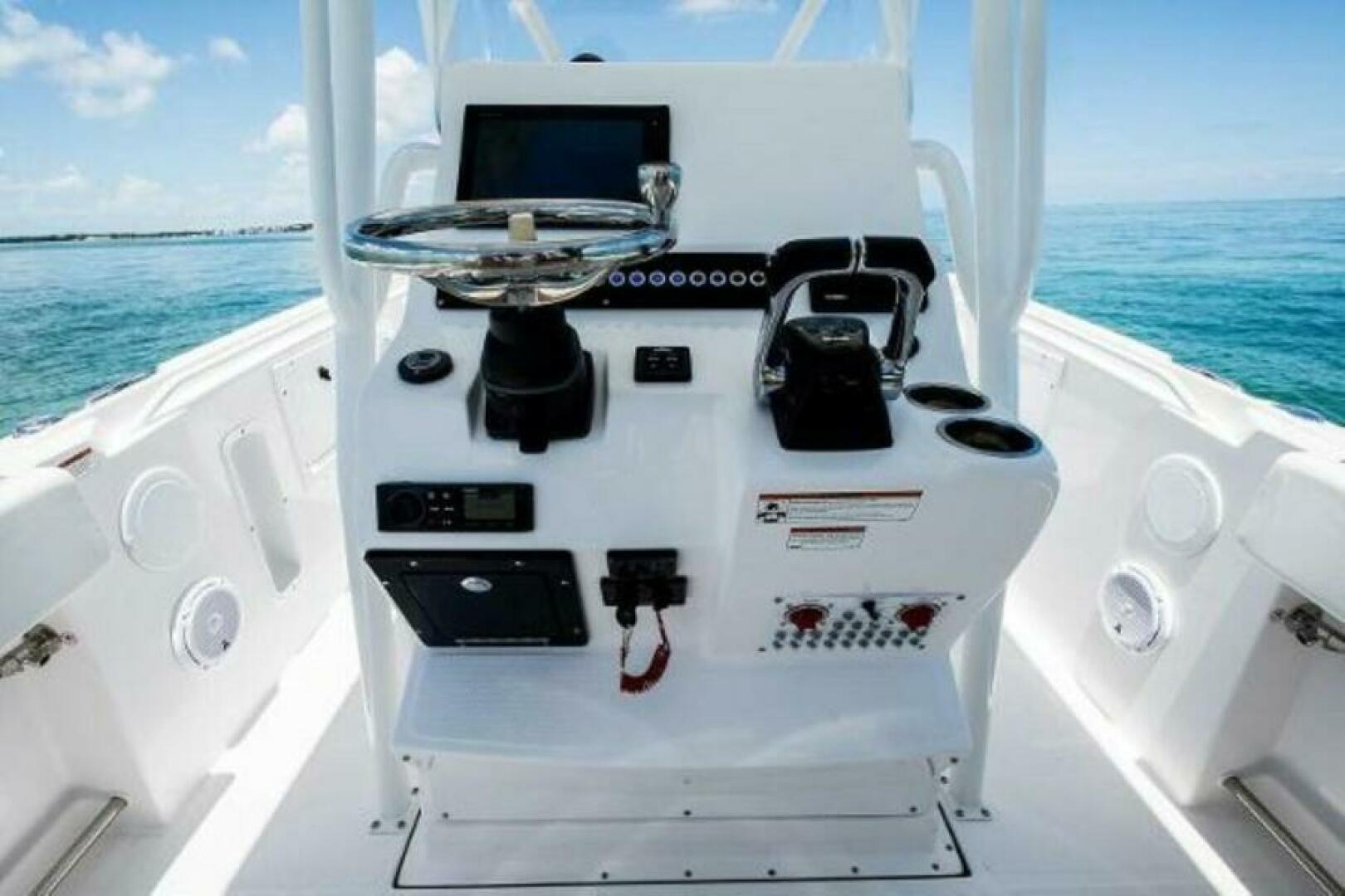 Slide: The Image of Edgewater 245CC 2025 - 4655114