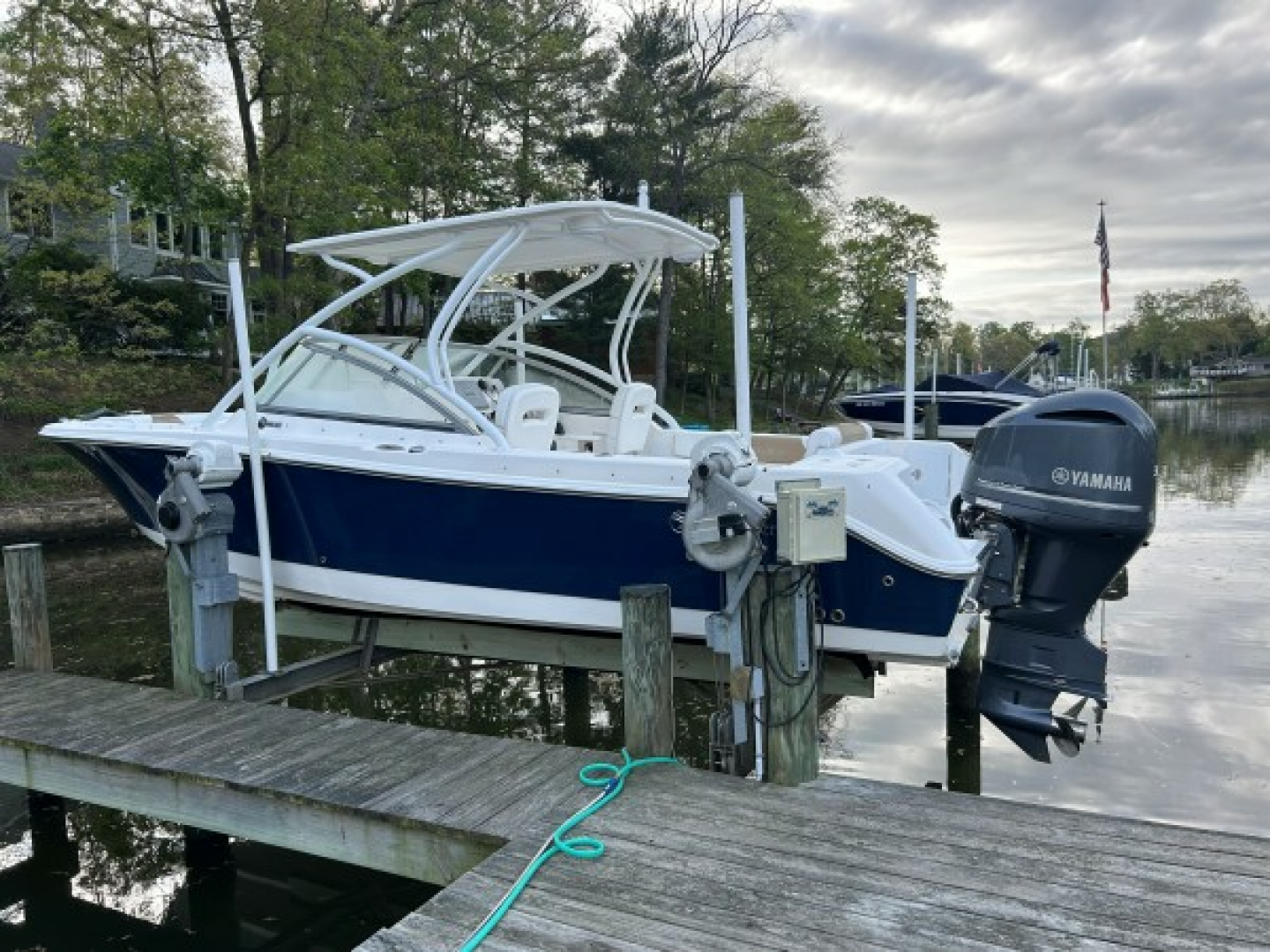 Slide: The Image of Used Power Monohull for sale 2015 EDGEWATER 245 CX - NO NAME - 5260322