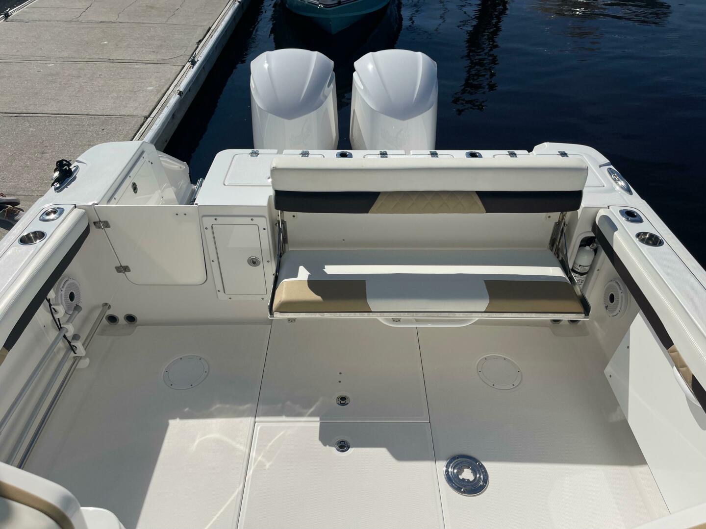 Slide: The Image of Edgewater 280 CX 2021 - 4985271
