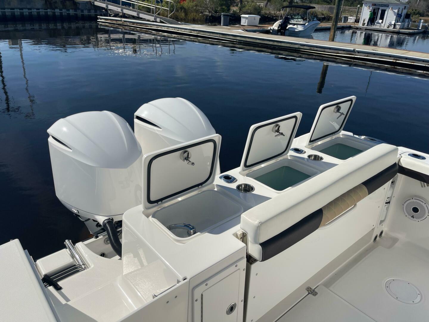 Slide: The Image of Edgewater 280 CX 2021 - 4985274