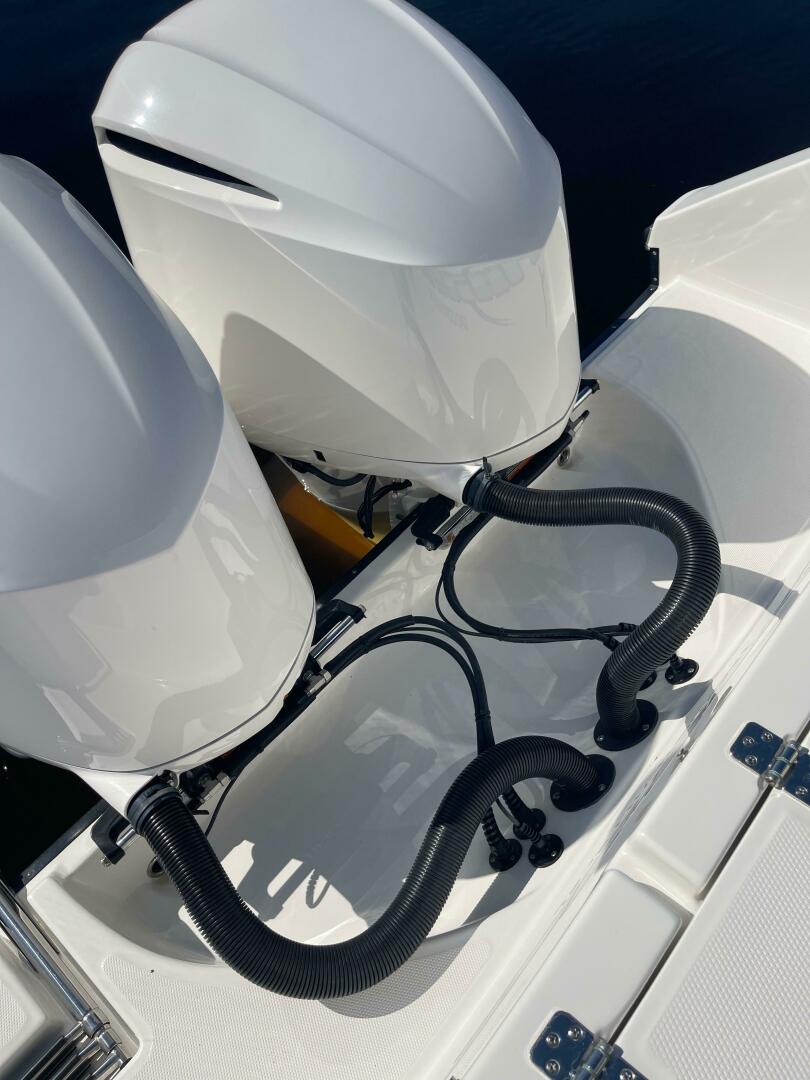 Slide: The Image of Edgewater 280 CX 2021 - 4985277